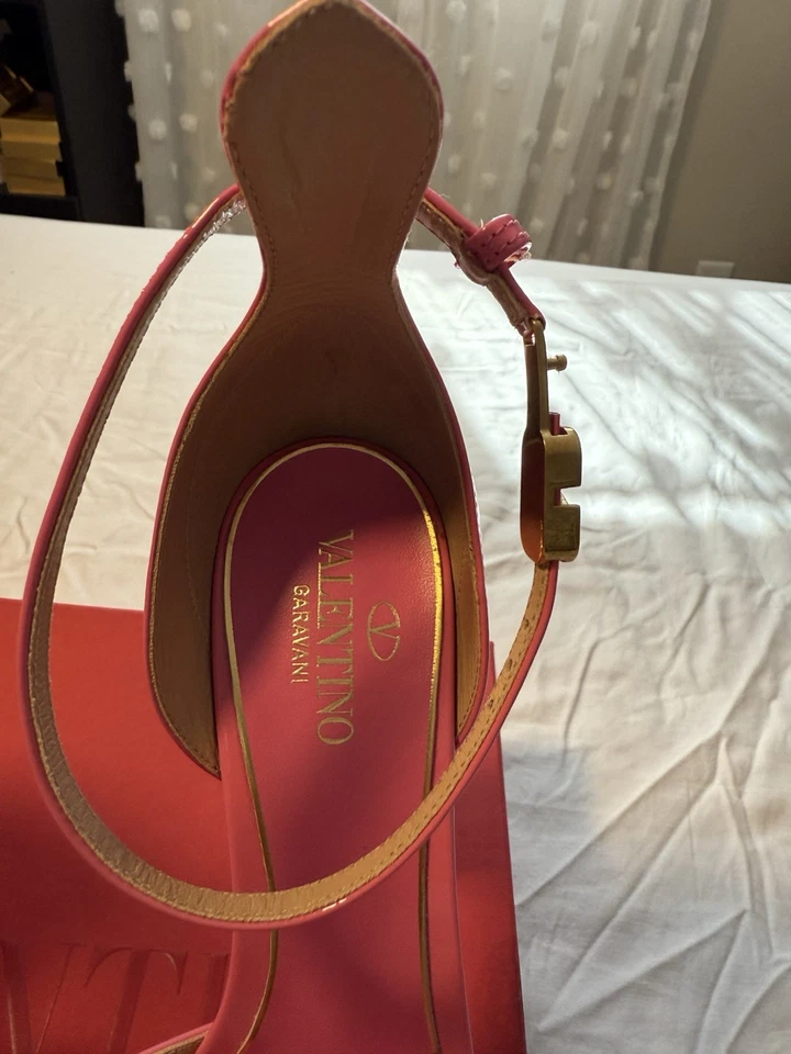 Valentino Garavani 棕褐色 Go 平台粉色漆皮高跟鞋 EU38 US8 — 第 3/4 张图片