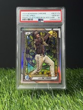 2024 BOWMAN CHROME PROSPECTS ETCHED IN GLASS VAR #BCP179 LEO DE VRIES PSA 10