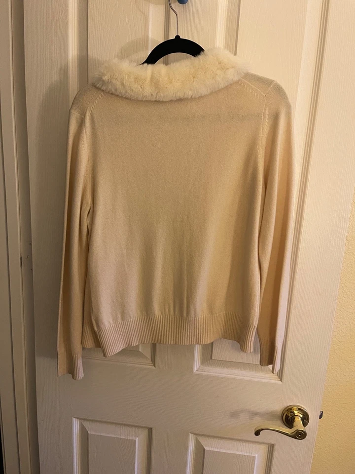 Saks Fifth Avenue Real Clothes Silk and Cashmere Cardigan Ivory Fur Collar - L - Image 2 of 4