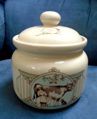 Vintage 1988 Enesco Arlene & Tim Fabrizio Sugar Bowl + Lid Farmhouse Cow Design