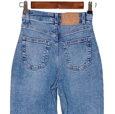 Divided H&M women sky extra high skinny jeans size 2 stretch light wash denim