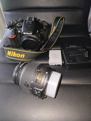 Nikon D5500 Digital SLR Camera 24.2MP Black with VR II 18-55mm Lens Kit