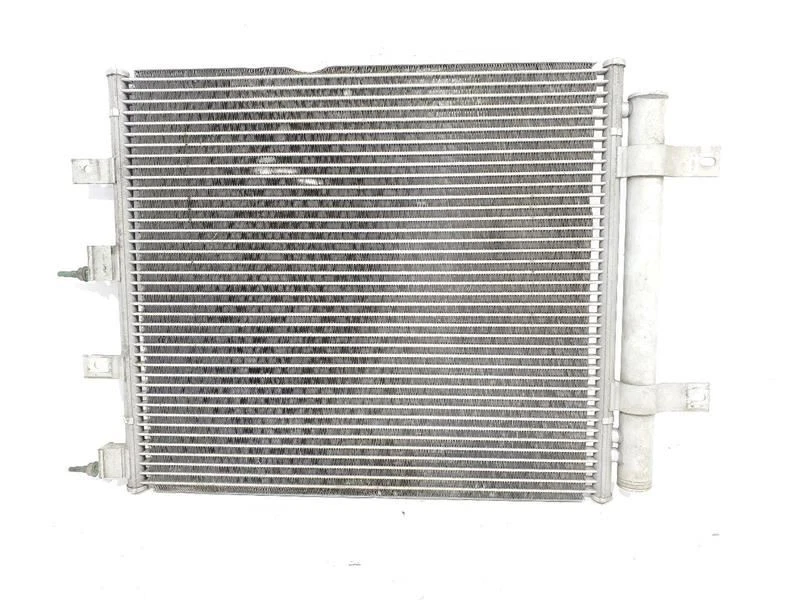 Condensador de aire acondicionado 4,2 L V8 tracción trasera OEM 2007 2008 2009 2010 2011 2012 Jaguar XK Foto 2 de 4