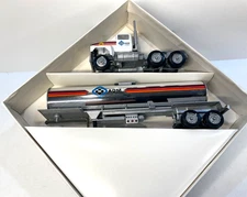 ADM Archer Daniel’s Midland Tanker Winross  1/64th Scale Truck