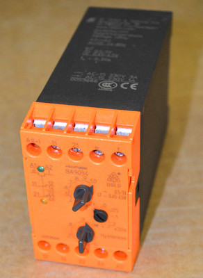 Dold BA9054/011 AC0,5-5V UH AC/DC24-80V Spannungsrelais 0053666 