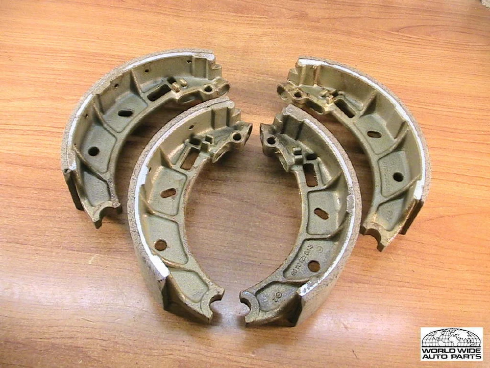 Задние тормозные колодки алюминиевые Mercedes Benz 190C 190D 220b Sb SEb 1961-1962 - Изображение 2 из 4