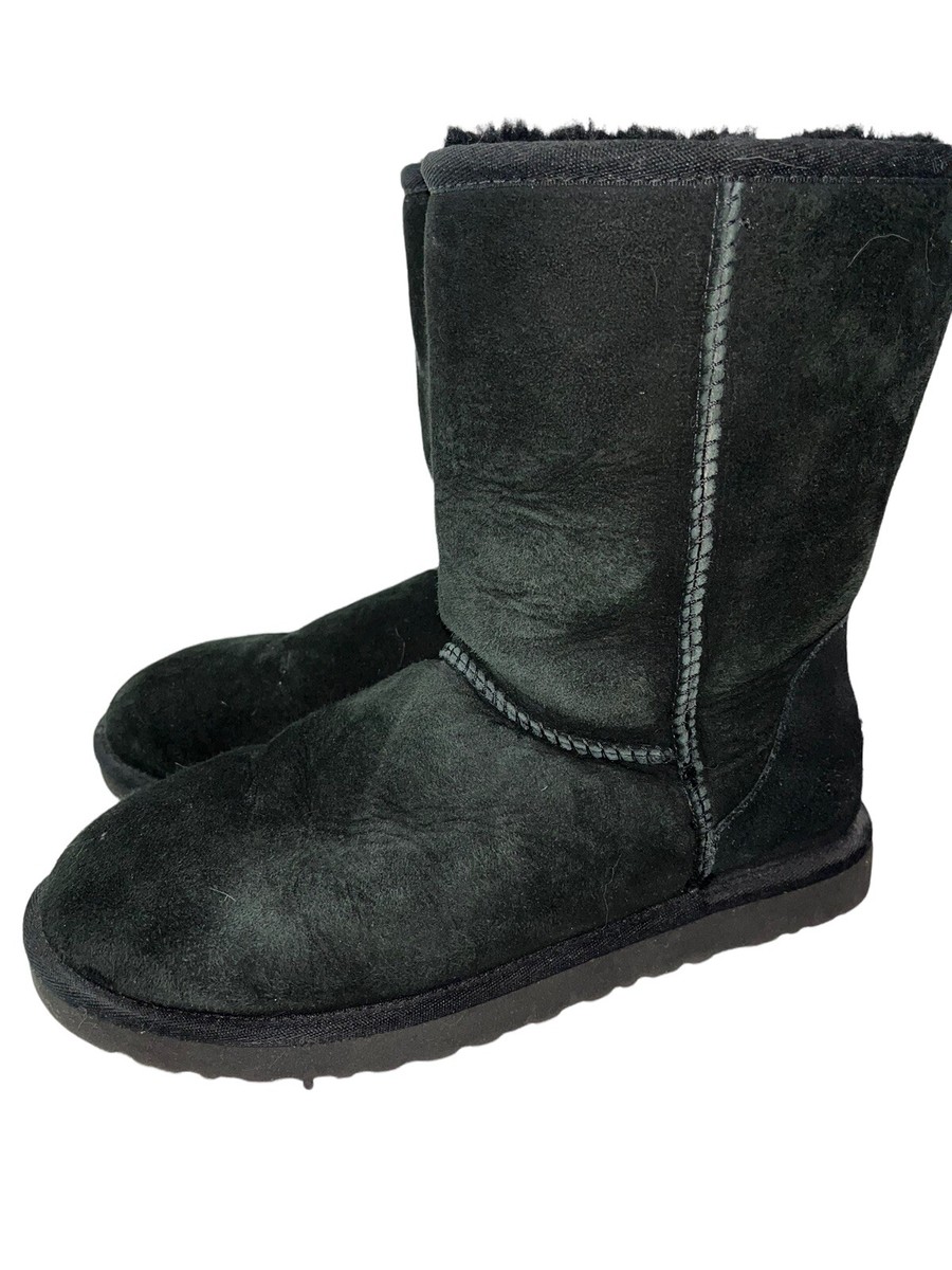 UGG AUSTRALIA Classic Short Boots Womens 5825 Sheepskin Lined 