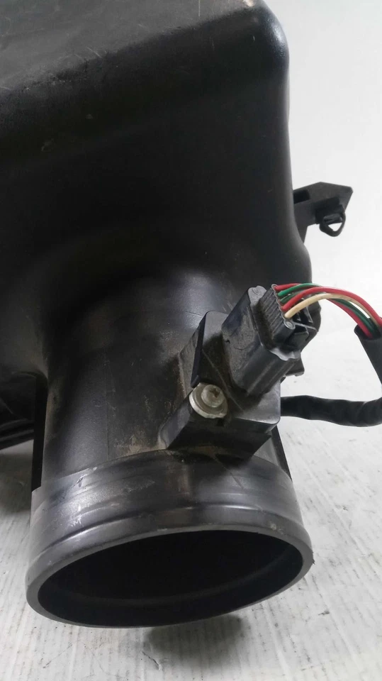 2017 Nissan Titan Air Cleaner Assembly OEM 16500EZ31A Used 112K Miles - Изображение 2 из 4