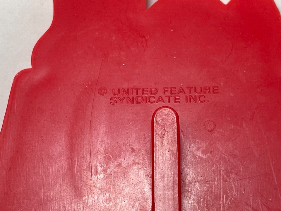 Lot of 8 Vintage Peanuts Plastic Cookie Cutters United Feature