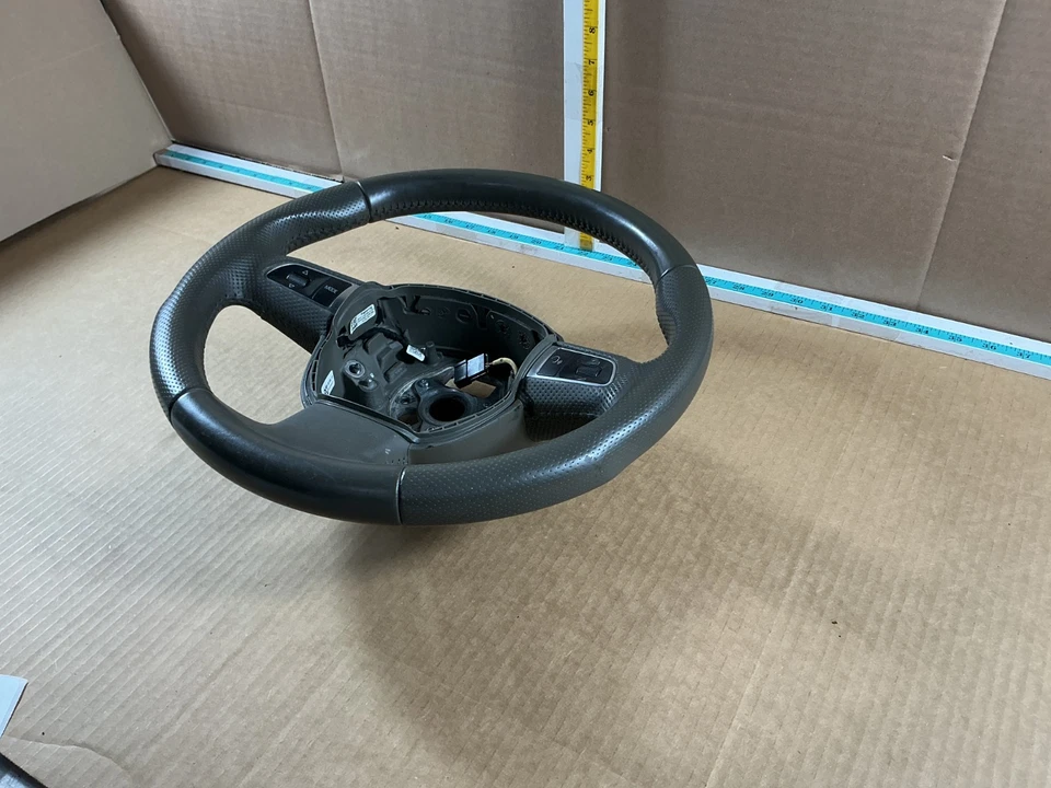 Volante de cuero Audi A5 2008-2012 con botones de interruptor 8P0124A OEM Foto 4 de 4
