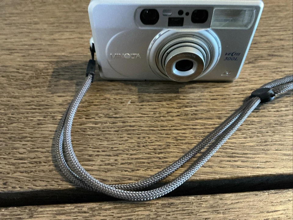 Minolta Vectis 300L Film Camera – Compact APS Photography Vintage Camera-READ - Image 3 of 4