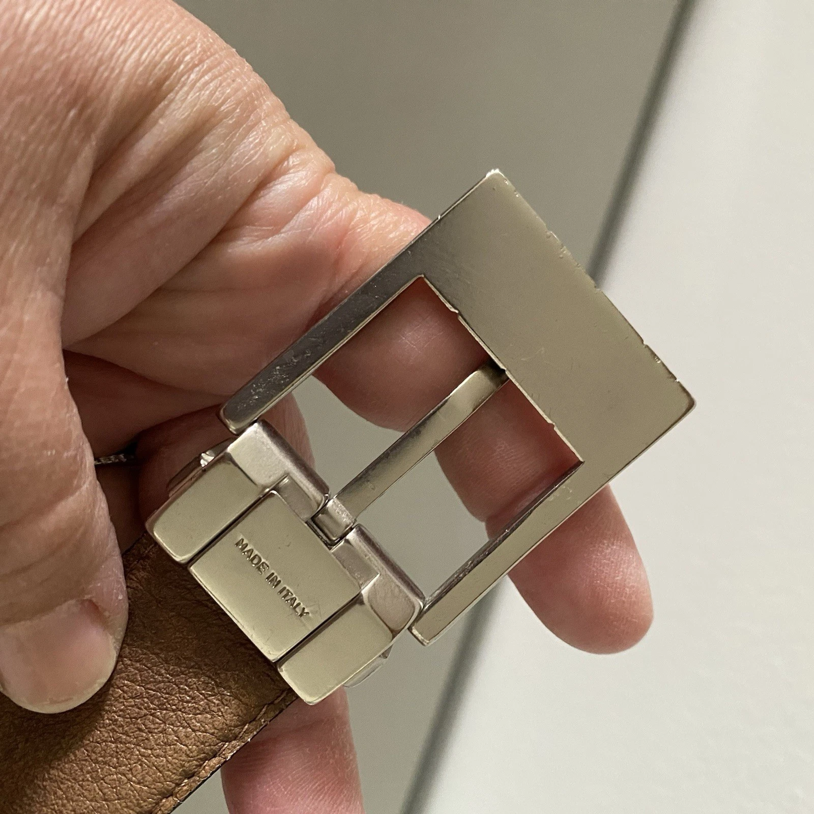 Cintura Gianni Versace in pelle di ciottoli nera larghezza 1" 44" Italia fibbia stile MCM