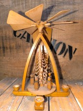 Alte Weihnachtspyramide Weihnachten aus dem Erzgebirge Höhe 25 cm Länge 19 cm