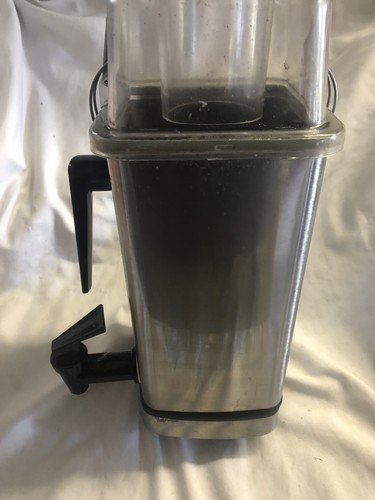 Licuadora Vitamix Super 3600 jarra de acero inoxidable con cúpula de acción - Imagen 2 de 6