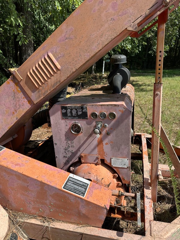 used wood chipper for sale, 6cyl, gas engine, overhauled in 2027, integral trail