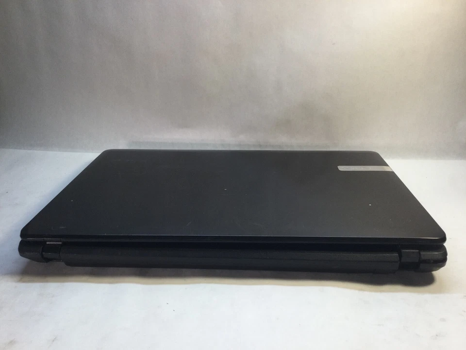 Gateway NE5610u 15" Laptop Intel B820 -DOES NOT POWER ON -MZ - Image 4 of 4