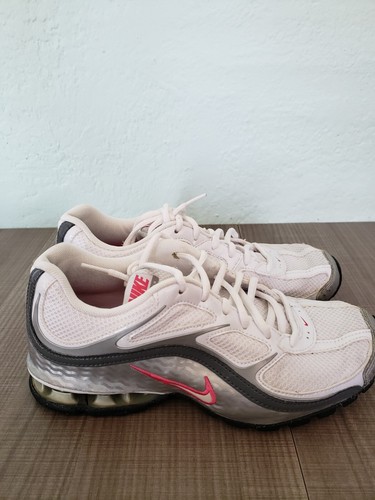 nike womens silver running shoes