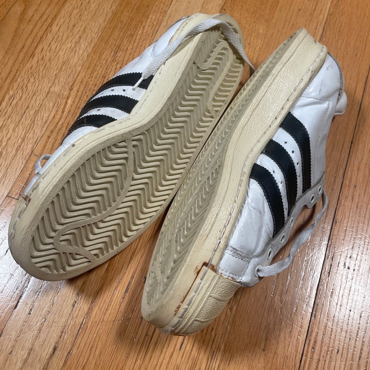 adidas gazelle silver green womens Adidas Superstar Made In France White Black main image 1