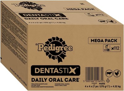 Pedigree DentaStix Daily Oral Care dental care snack for large dogs - dog treats