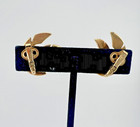 Crown Trifari White Enamel Goldtone Earrings Signed GORGEOUS! — photo 7