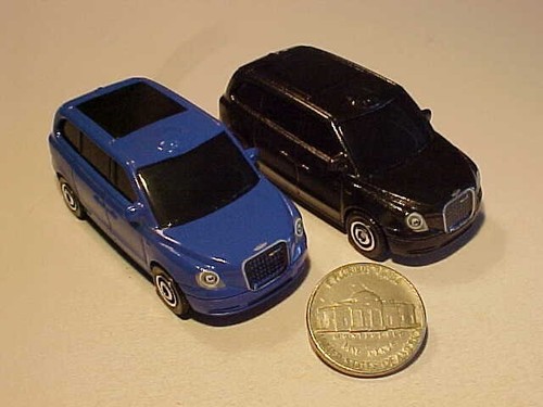 LOT 2x 2019 Austin FX4 LEVC TX London Taxi Matchbox 1/64 Diecast Mint Loose - Picture 4 of 7