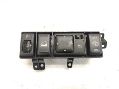 Nissan Pathfinder R51 2.5dCI 128kW 2007 Schalter Versteller Außenspiegel 