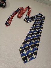 Oscar De La Renta Neck Tie Silk Necktie Mens Red Blue Made in USA