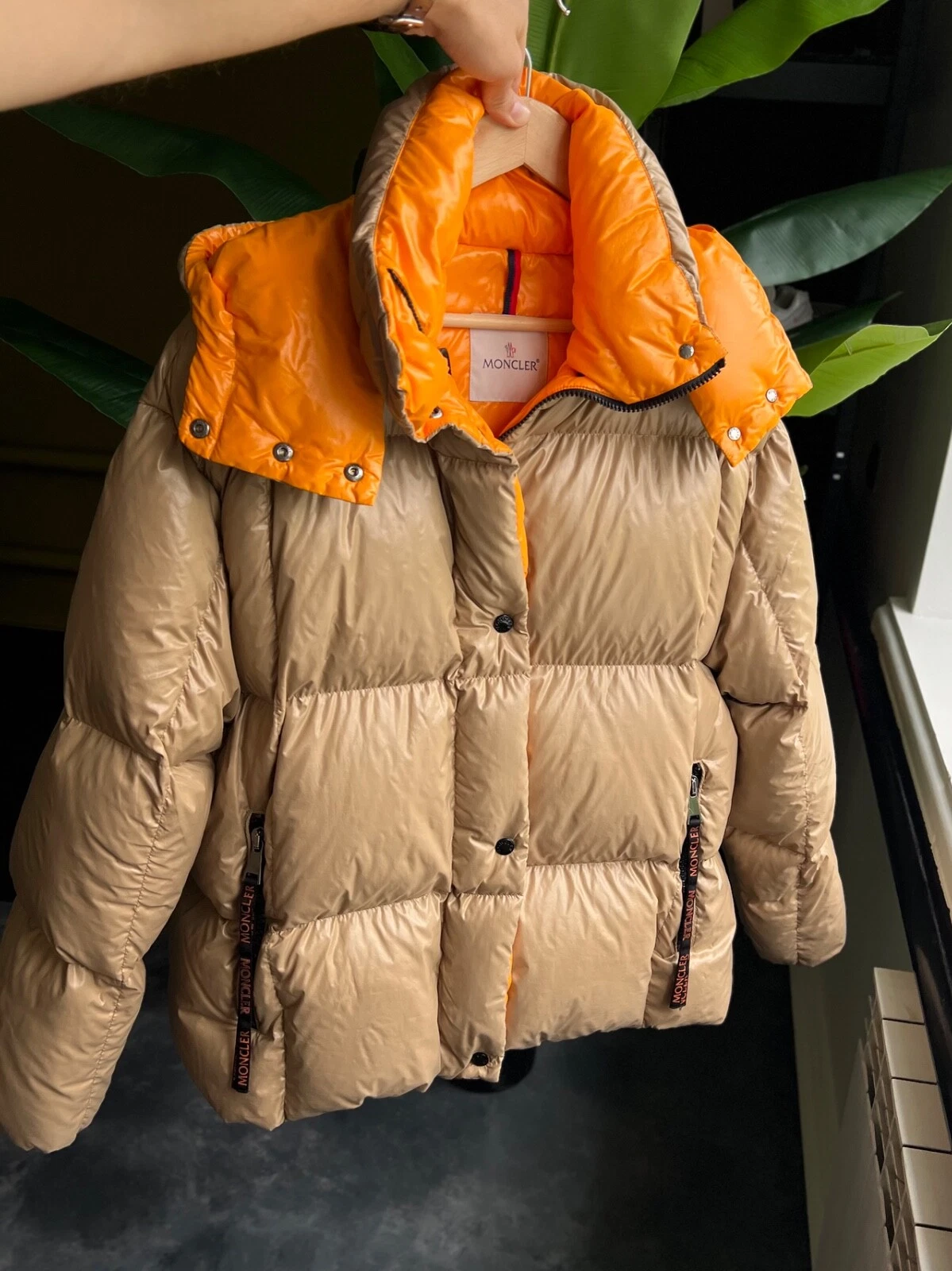 Moncler Parana Piumino Giubbotto Donna XL (Taglia 4) Beige Marrone Lucido