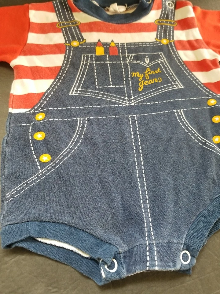 Le Top My First Jeans Bebé Una Pieza 6 A 9 Meses Rojo Blanco Azul Foto 3 de 4