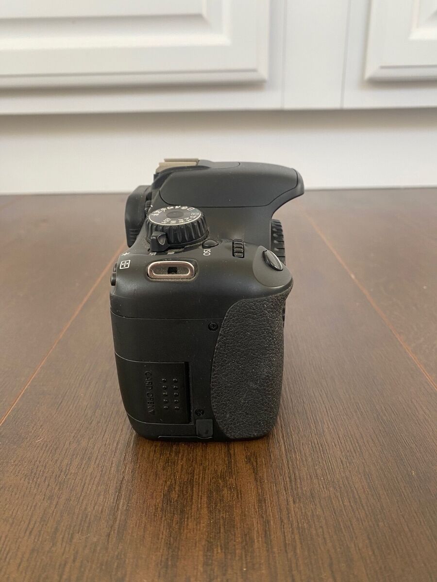 Canon EOS Rebel T2i / EOS 550D 18.0MP Digital Camera - Black Canon EOS Rebel T2i / EOS 550D 18.0MP Digital Camera - Black