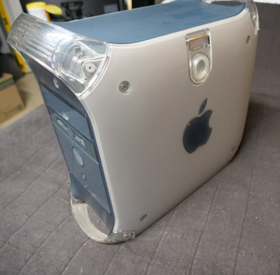 Apple PowerMac Power Mac G4 Tower M5183 400MHZ 128/20GB/DVD/56K/ZIP/KB - Image 2 of 4