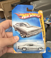 Hot Wheels 1969 Dodge Coronet Super Bee 164 Silver Diecast Car Unopened Hot Wheels 1969 Dodge Coronet Super Bee 164 Silver Diecast Car Unopened