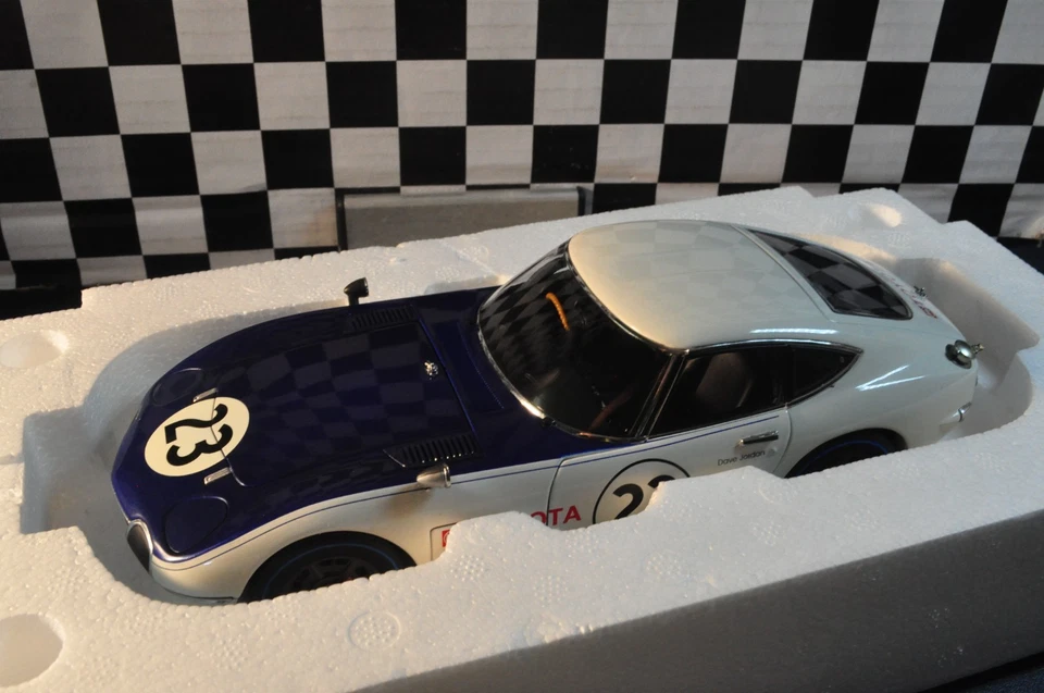 1/18 RARA  AUTOART TOYOTA 2000GT   SCCA 1968 #23 OTTIMO PREZZO - Immagine 4 di 4