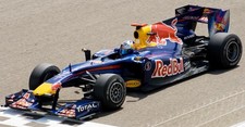 Minichamps 1/43 Red Bull Renault RB6 Mark Webber F1 Model Car New