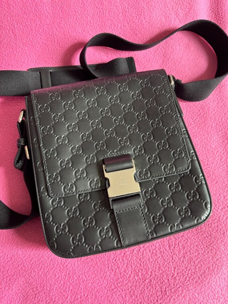 Gucci Herrtasche Schwarz Leder Gebraucht ohne Gebrauchsspuren