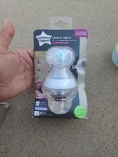 Tommee Tippee Closer To Nature Anti Colic Bottle BPA Free 0m+ With Pacifier NEW