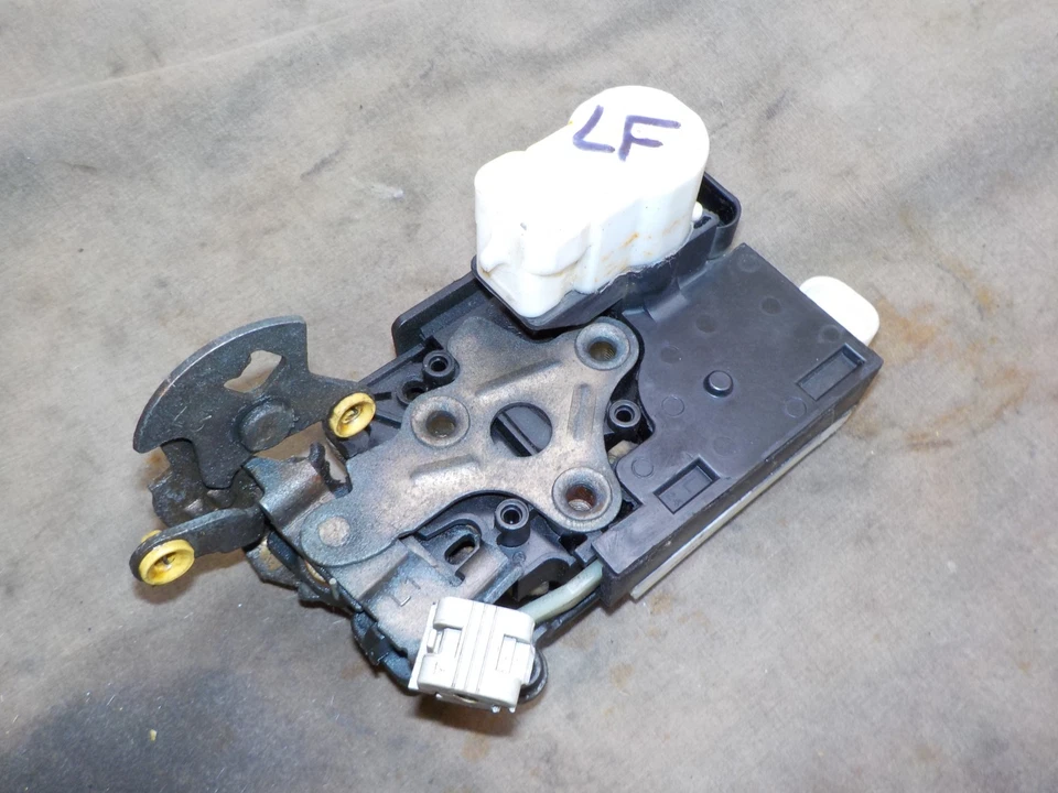 99-06 Chevy Silverado GMC Sierra 1500 2500 driver left front power door latch Foto 2 de 3