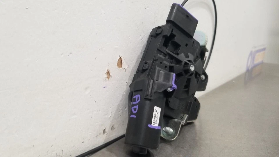 13 MERCEDES BENZ SL550 R231 CIERRE TAPA MALETERO TRASERO Foto 3 de 4