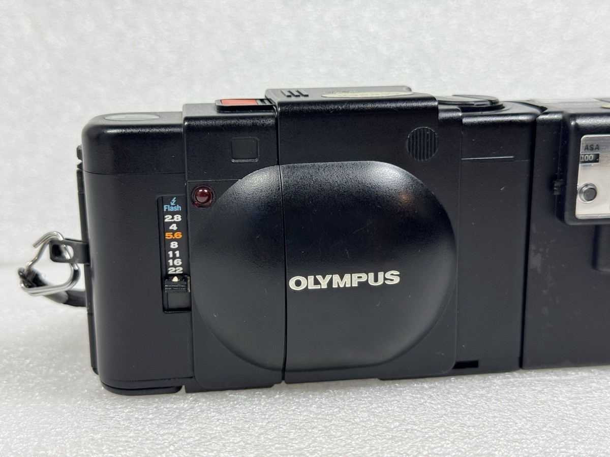 【名品】OLYMPUS XA 35ｍｍ F2.8 A11 付きフィルムカメラ Olympus XA A11 35mm Rangefinder Film Camera Body Only for sale