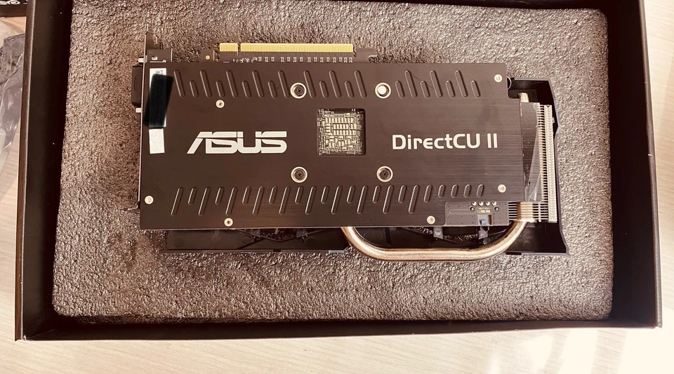 ASUS STRIX Radeon R9 380 4GB GDDR5 GAMING Graphics Card 3473 - Image 4 of 4