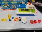 Vintage 1972 Fisher Price Little People Houseboat #985 - Near Complete With Box