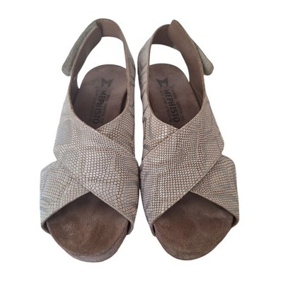Mephisto Belinda snakeskin leather silver open toe wedge sandals size 7