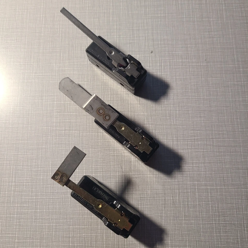 BA-2RV Basic Snap Action Switches - Lot of 19 - Various lever arms - Image 2 of 4