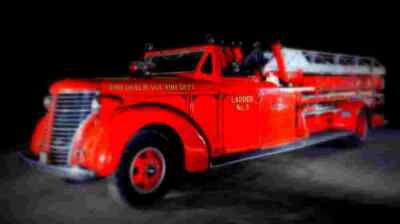 Foto American LaFrance V 12 Fire Truck A4 1942