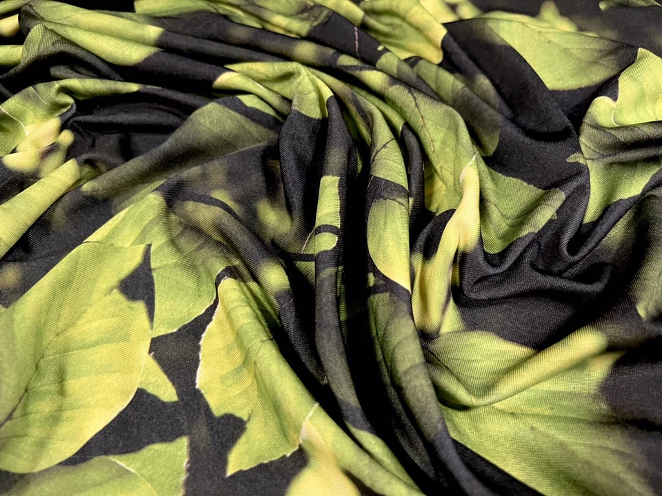 Soft Touch Stretch Spandex Jersey Fabric, Per Metre - Leaves Print - Green Black — 第 3/3 张图片