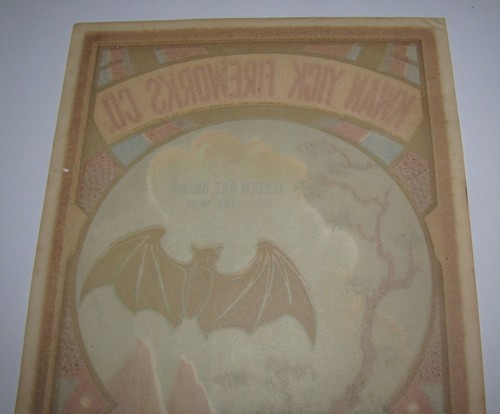 Vintage Kwan Yick Golden Bat Brand Fireworks Firecracker Collectible Label 7x11" - 第 5/6 張圖片