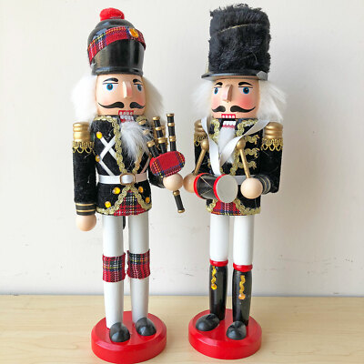 England Nussbaum Soldat Garde Nussknacker festlich Weihnachten Holzfigur 2 Stück