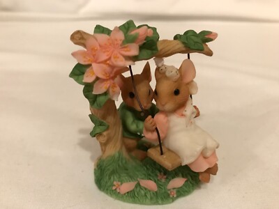 Priscilla s Mouse Tales 1998 You re Swinging Into My Heart 465216 Enesco, Couple
