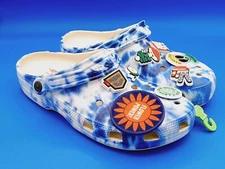 LEVI'S® X CROCS™ CLASSIC CLOGS | Size Us11 |.