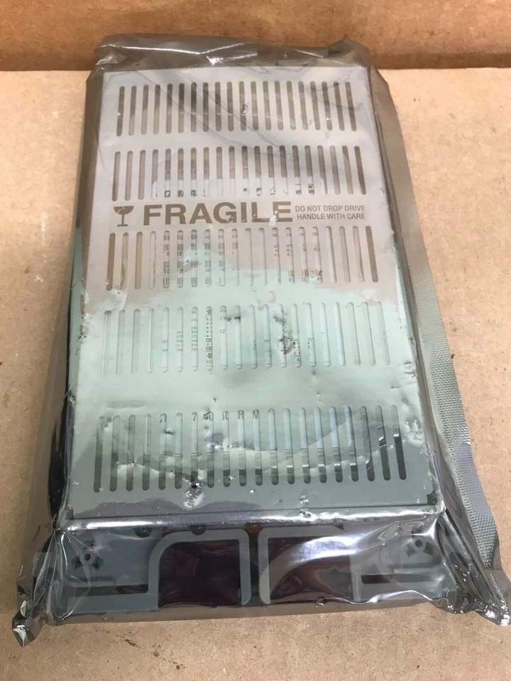 HP 336381-001 9.1Gb 10000Rpm 80Pin Wide Ultra3 Scsi 3.5Inch Form Factor 1.0Inch - Image 3 of 3